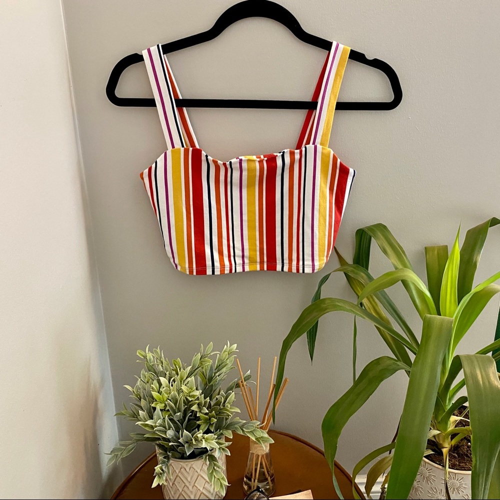 cute crop alert! and NWT!